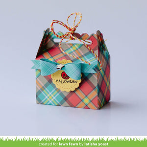 scalloped treat box