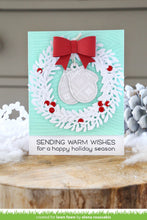 Load image into Gallery viewer, large wreath
